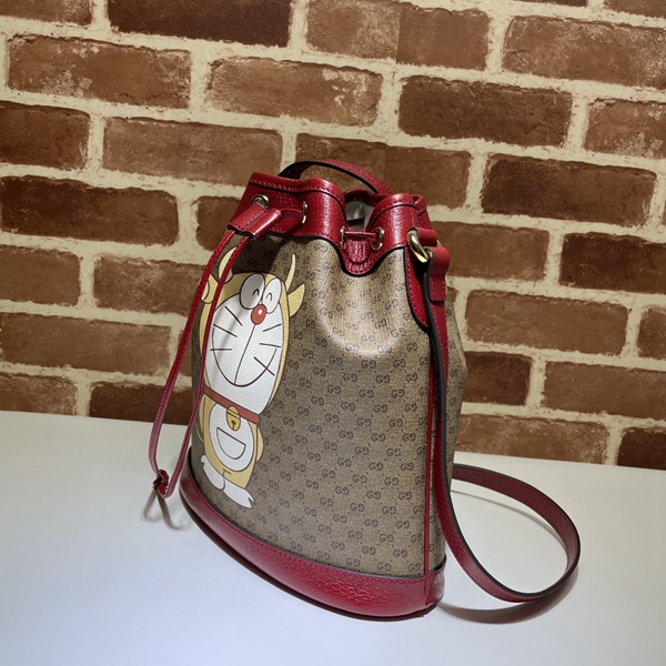 グッチバッグ背面デザイン